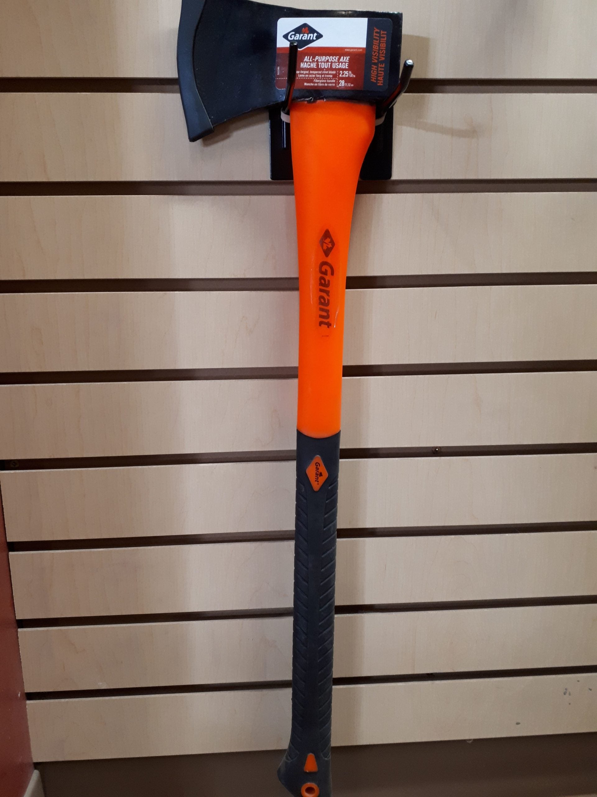 AXE - GARANT, FIBREGLASS HANDLE