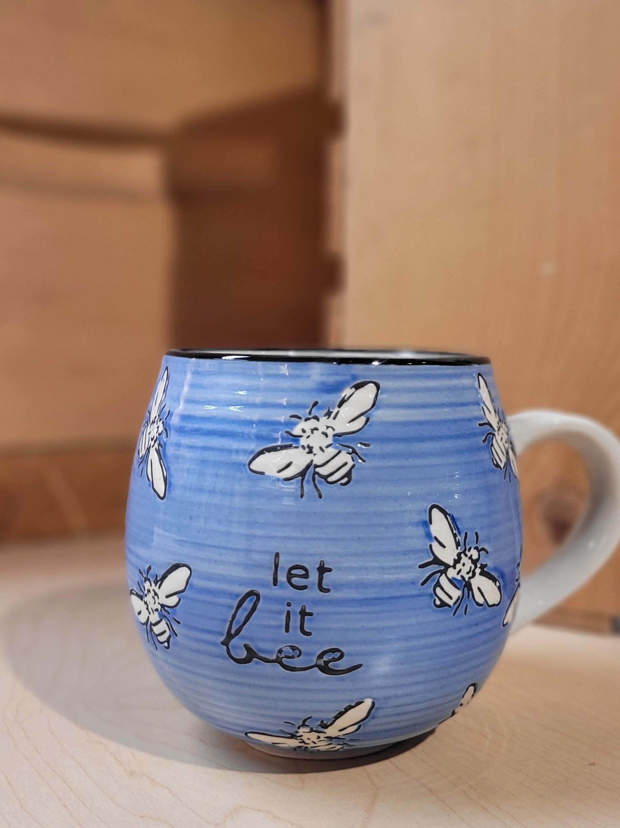 MUG - LET IT BEE